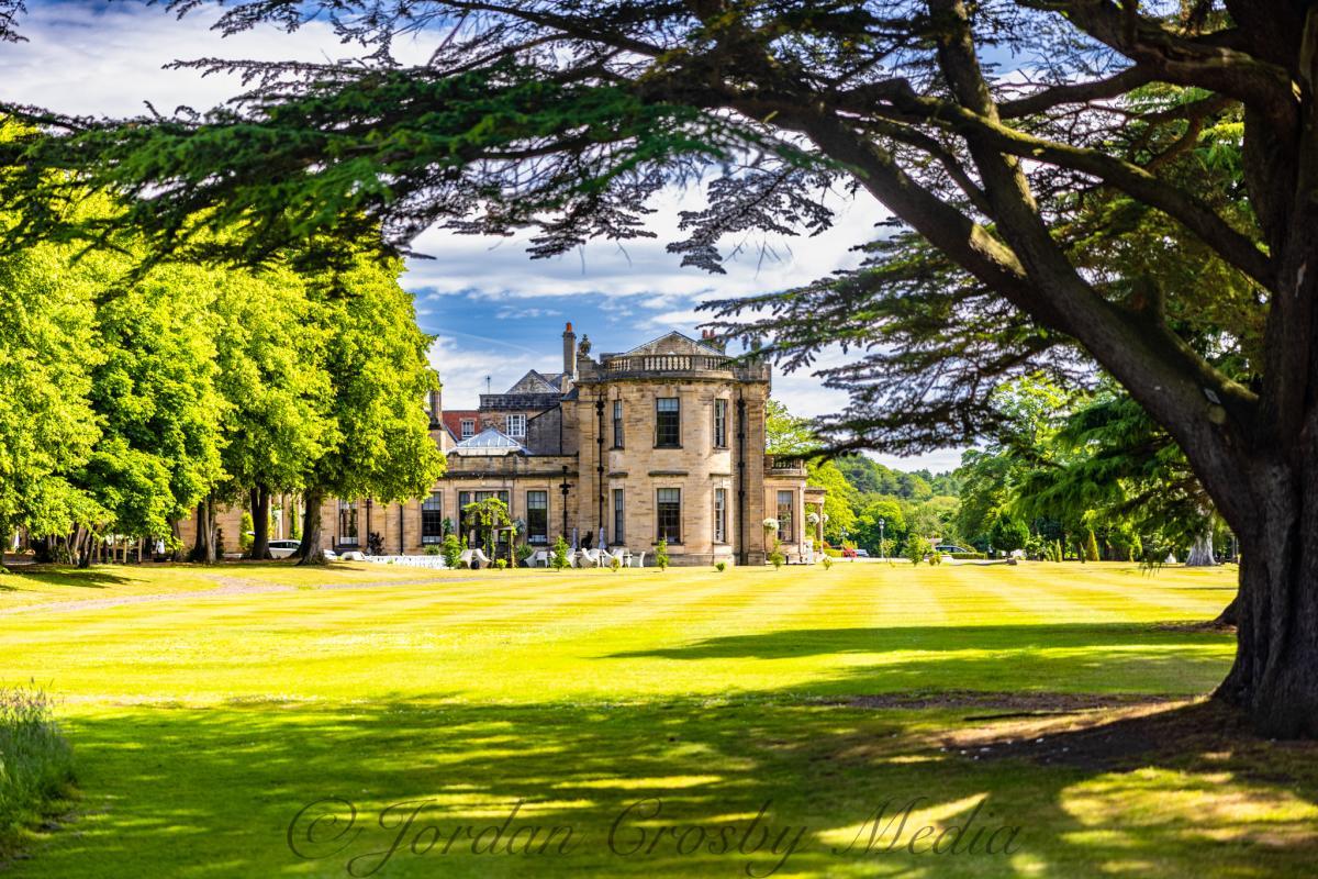 37EAA9FF-1AC9-4C51-A2EB-F076DE49E566